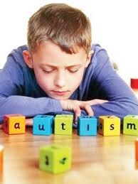 پاورپوینت بیماری اوتیسم چیست؟ دلایل و علایم بیماری اوتیسم در کودکان